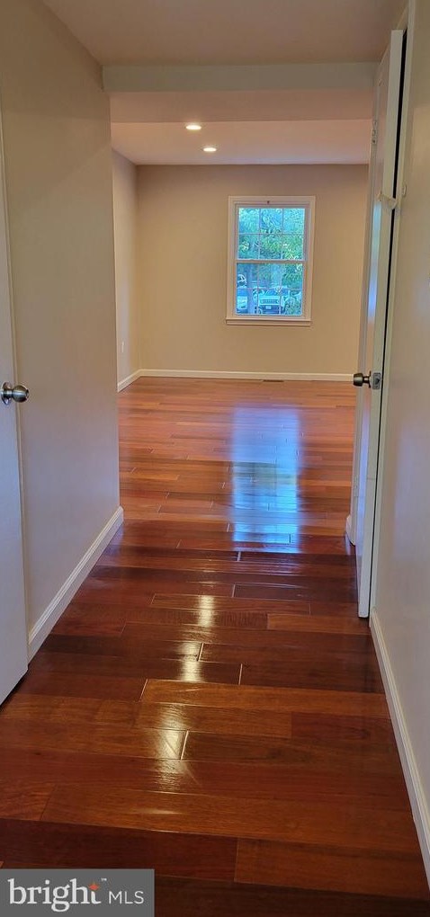 27 Landsend Dr, Gaithersburg MD  20878-1914 exterior