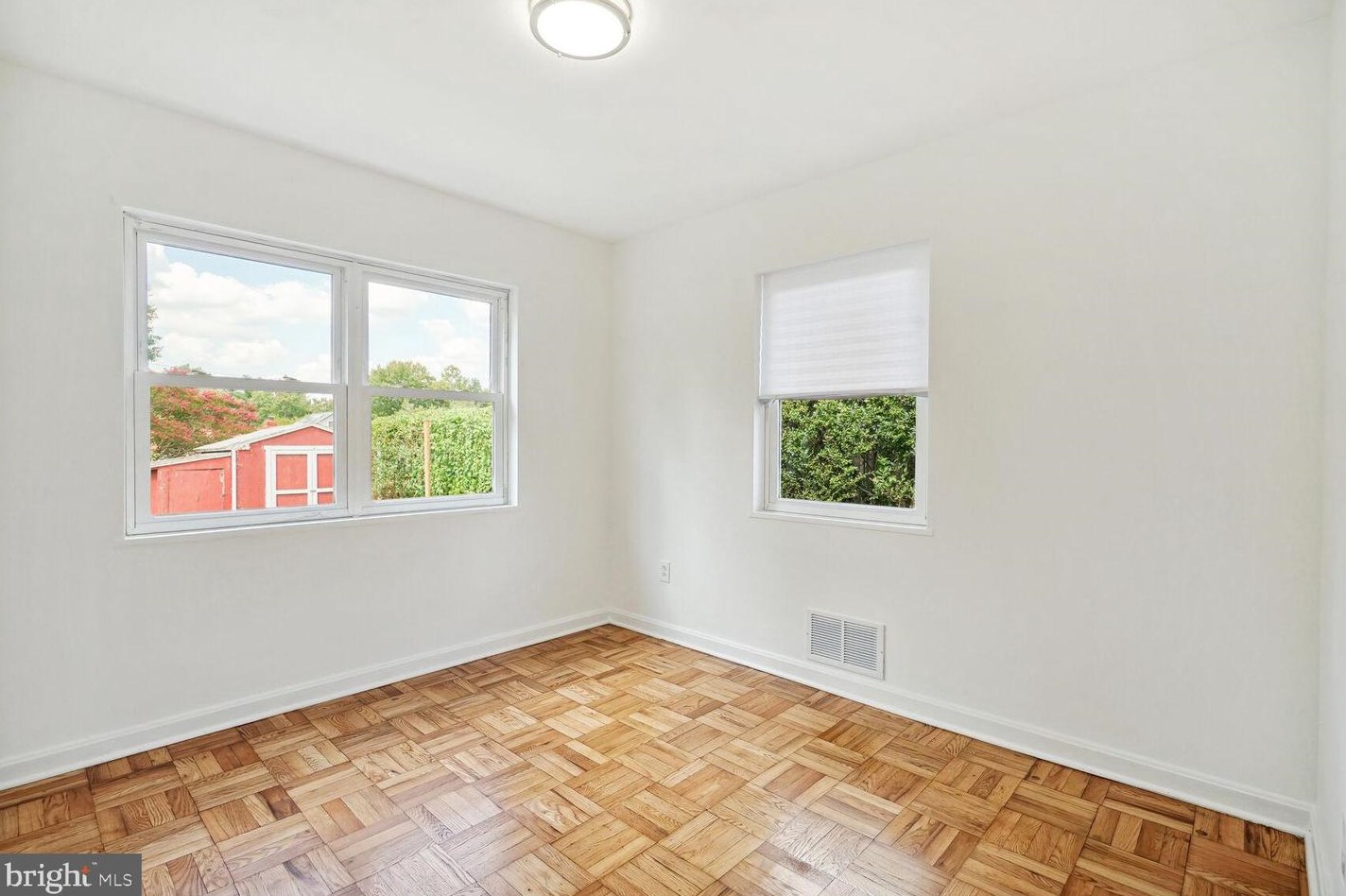 10148 Dallas Ave, Silver Spring MD 20901-3216 exterior