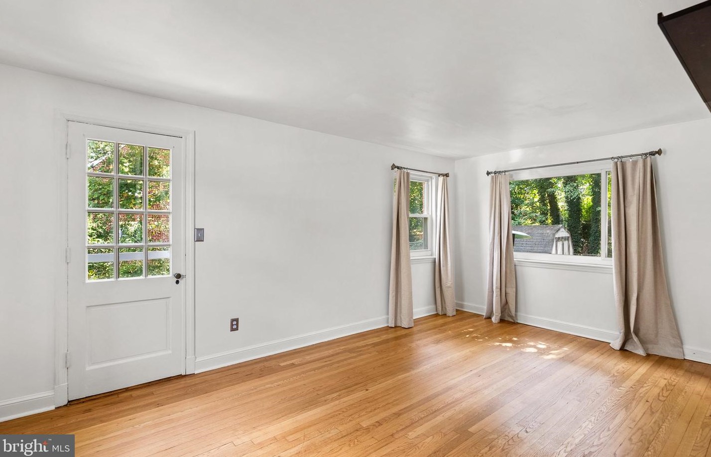 10023 Tenbrook Dr, Silver Spring MD  20901-2153 exterior