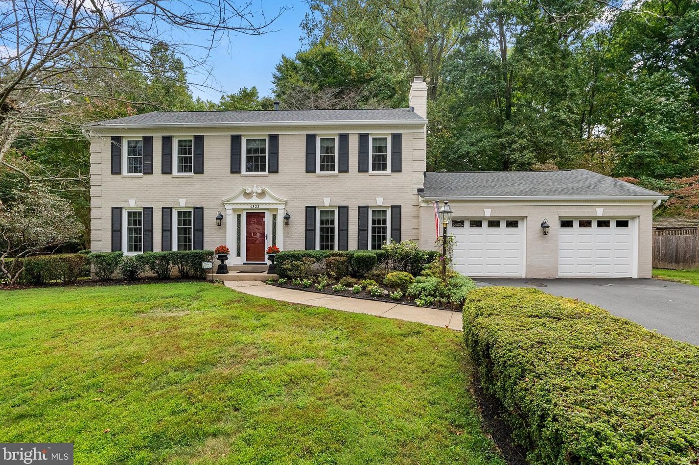 4822 Cherry Valley Dr, Rockville MD 20853-1112 exterior