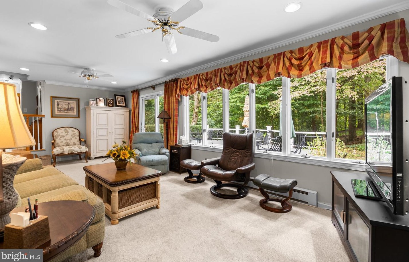 4822 Cherry Valley Dr, Rockville MD 20853-1112 exterior