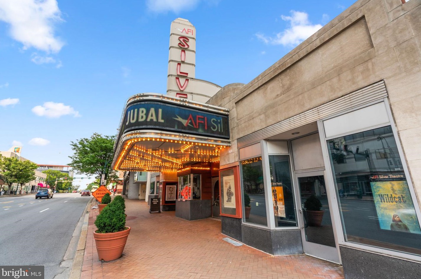 8902 16th St, Silver Spring MD 20910-2231 exterior