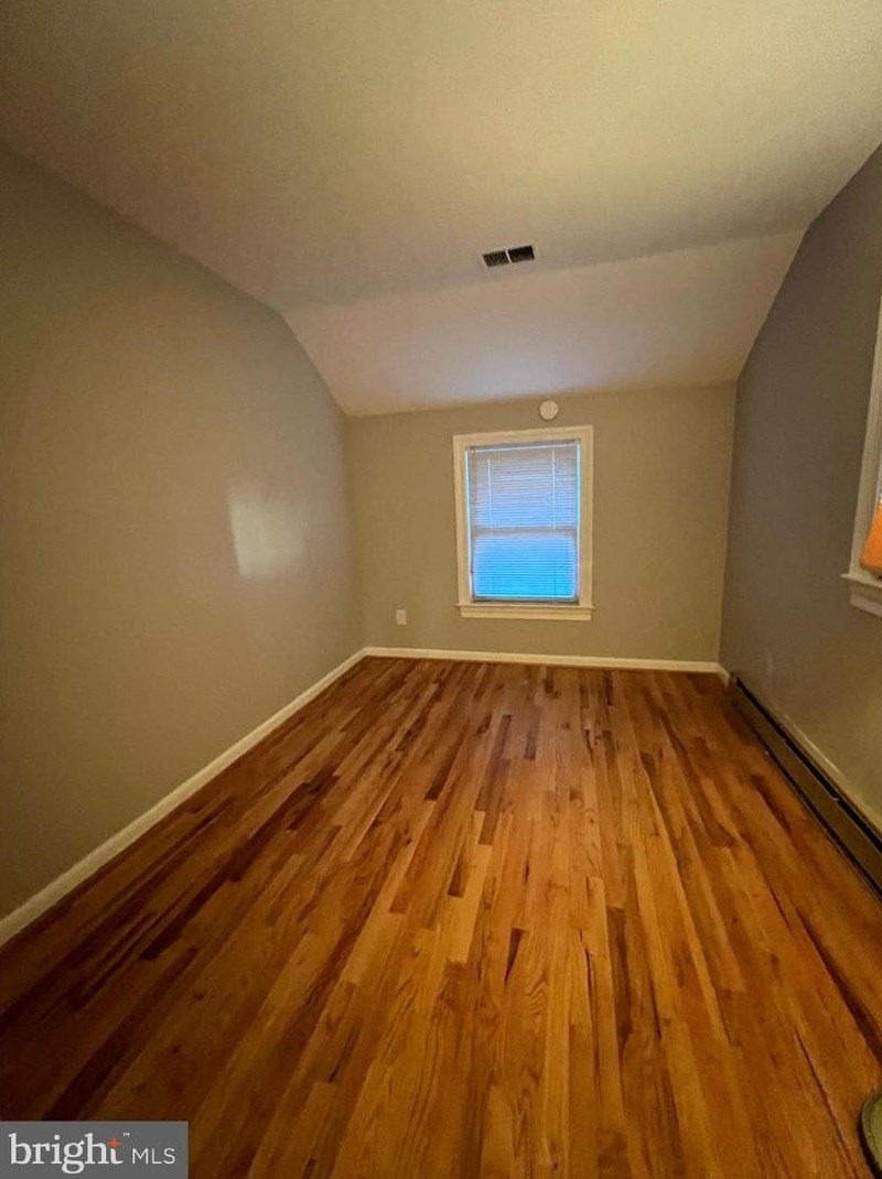 10011 Brunett Ave, Silver Spring MD 20901 exterior