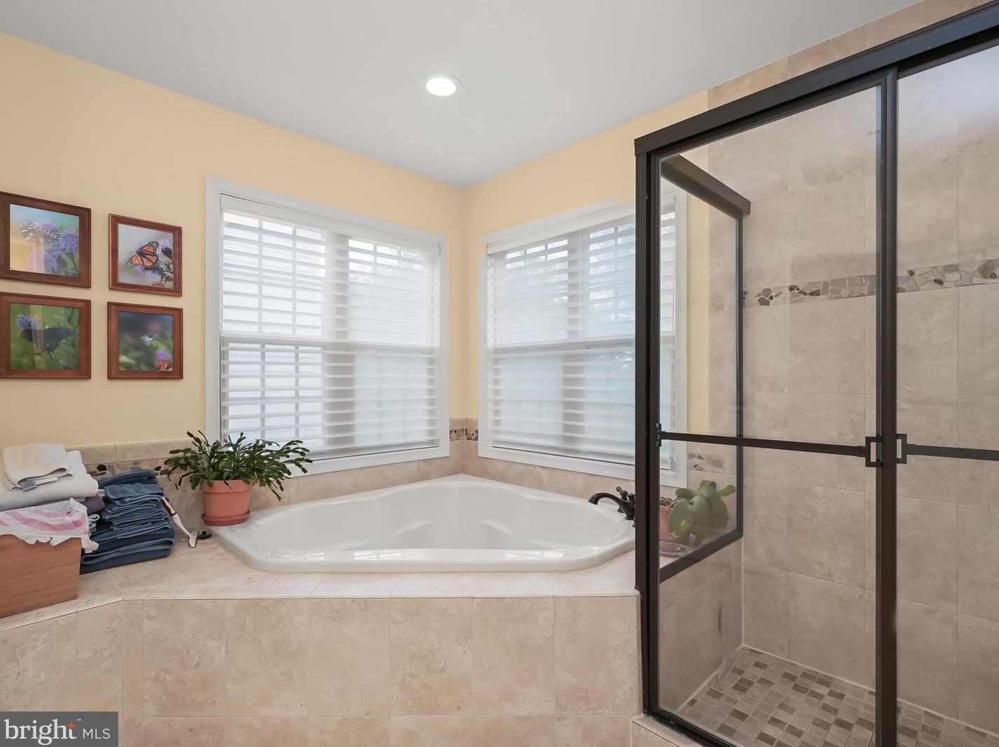 1504 Rabbit Holw Pl, Silver Spring MD 20906-6708 exterior