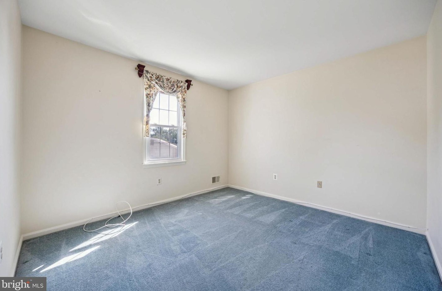 2331 Holly Spring Dr, Silver Spring MD 20905-6426 exterior