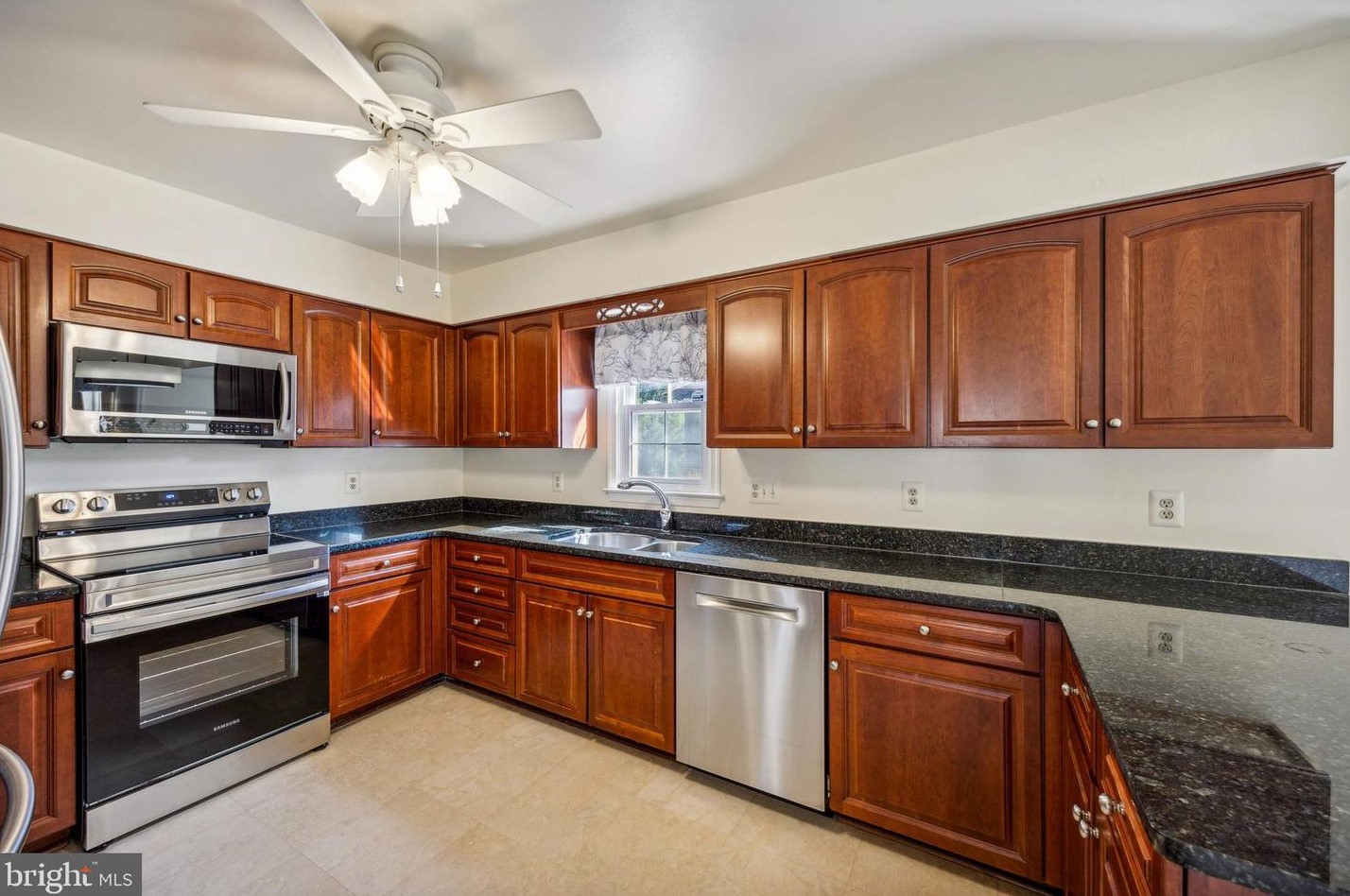 2331 Holly Spring Dr, Silver Spring MD 20905-6426 exterior