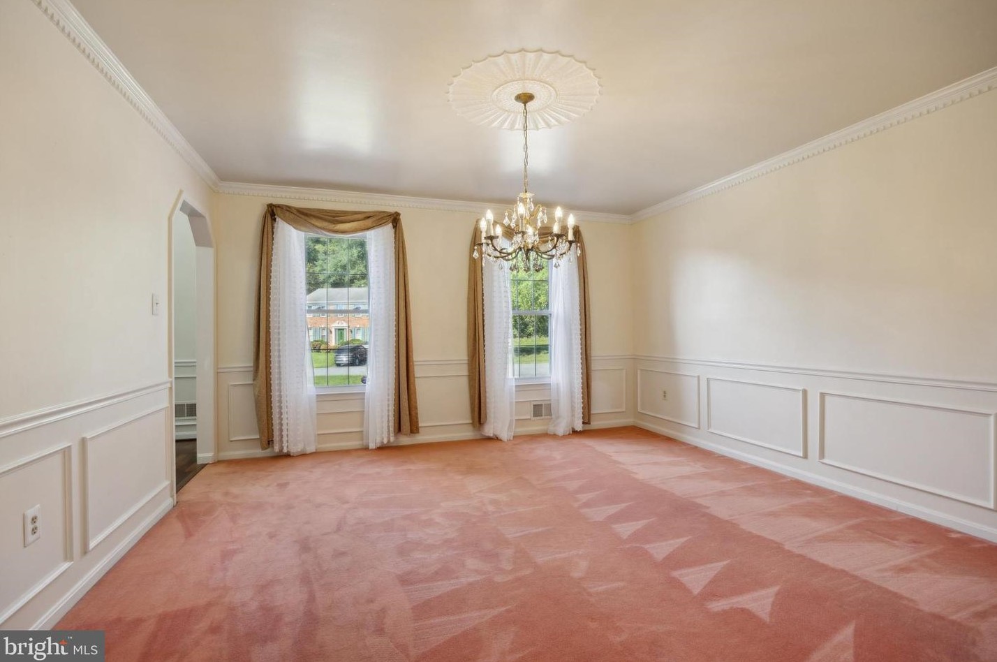 2331 Holly Spring Dr, Silver Spring MD 20905-6426 exterior