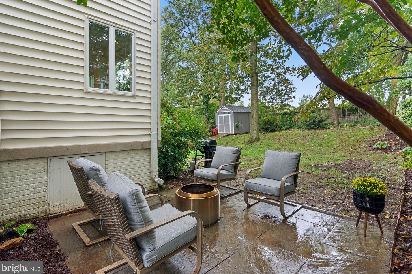 9906 Woodburn Rd, Silver Spring MD 20901-2729 exterior