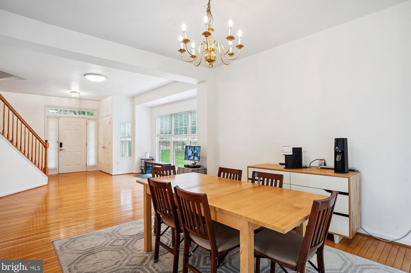 6 Sykes St, Gaithersburg MD  20877-3536 exterior