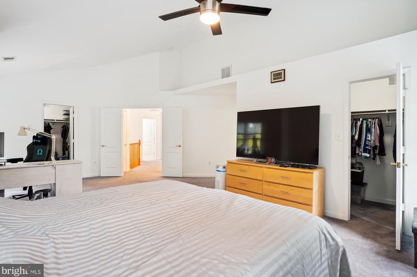 6 Sykes St, Gaithersburg MD  20877-3536 exterior