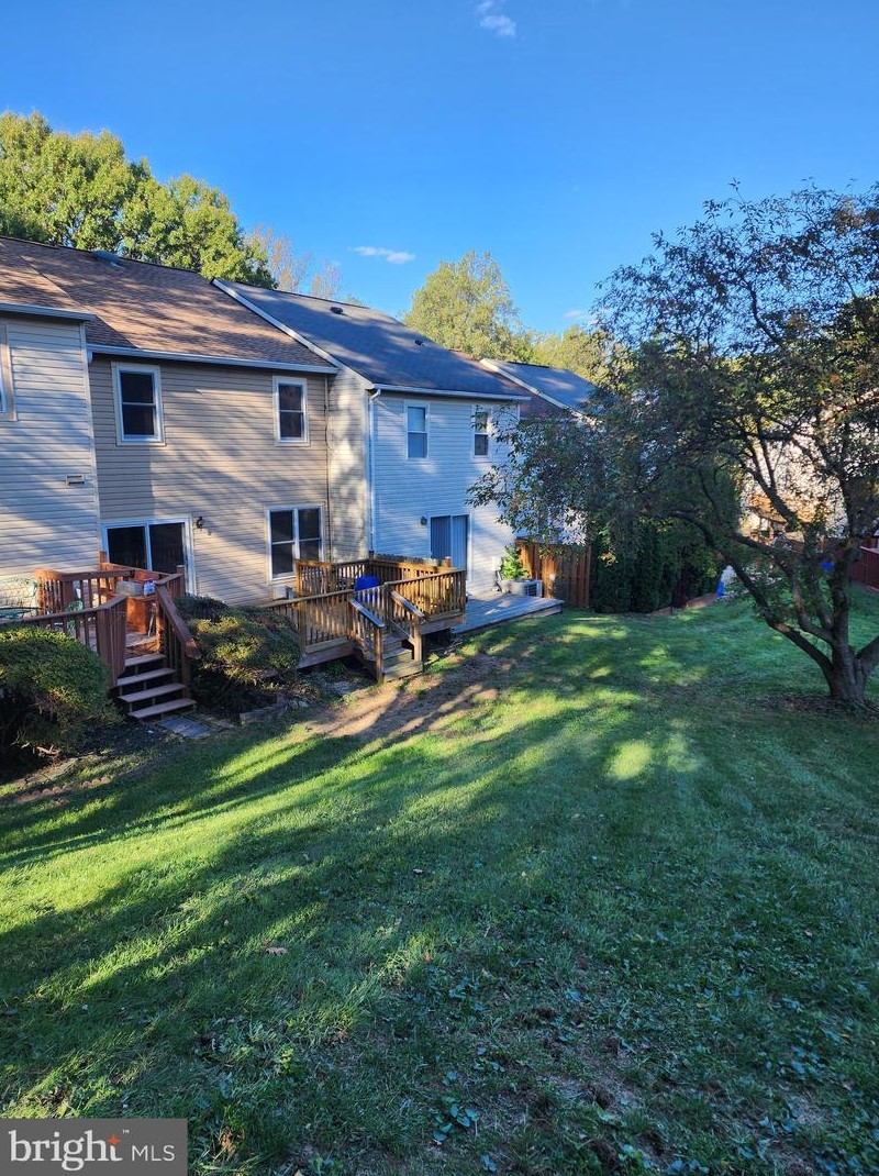 118 Kinsman View Cir, Silver Spring MD 20901-1661 exterior