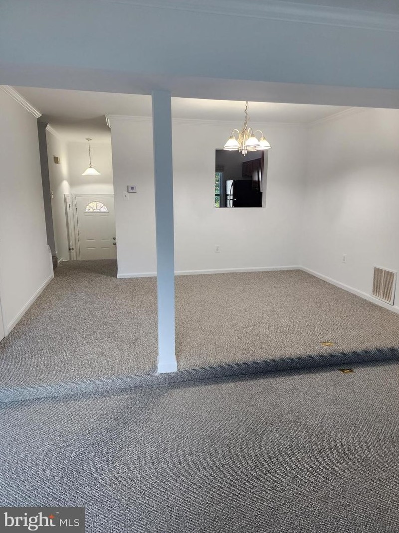 118 Kinsman View Cir, Silver Spring MD 20901-1661 exterior