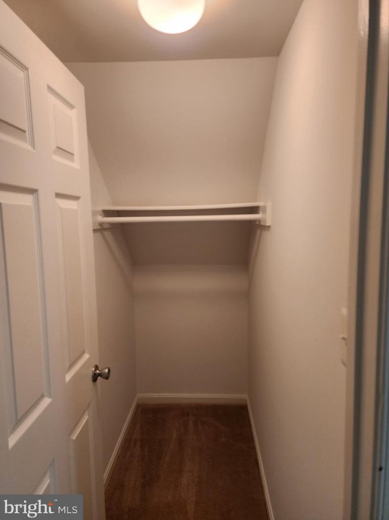 118 Kinsman View Cir, Silver Spring MD 20901-1661 exterior