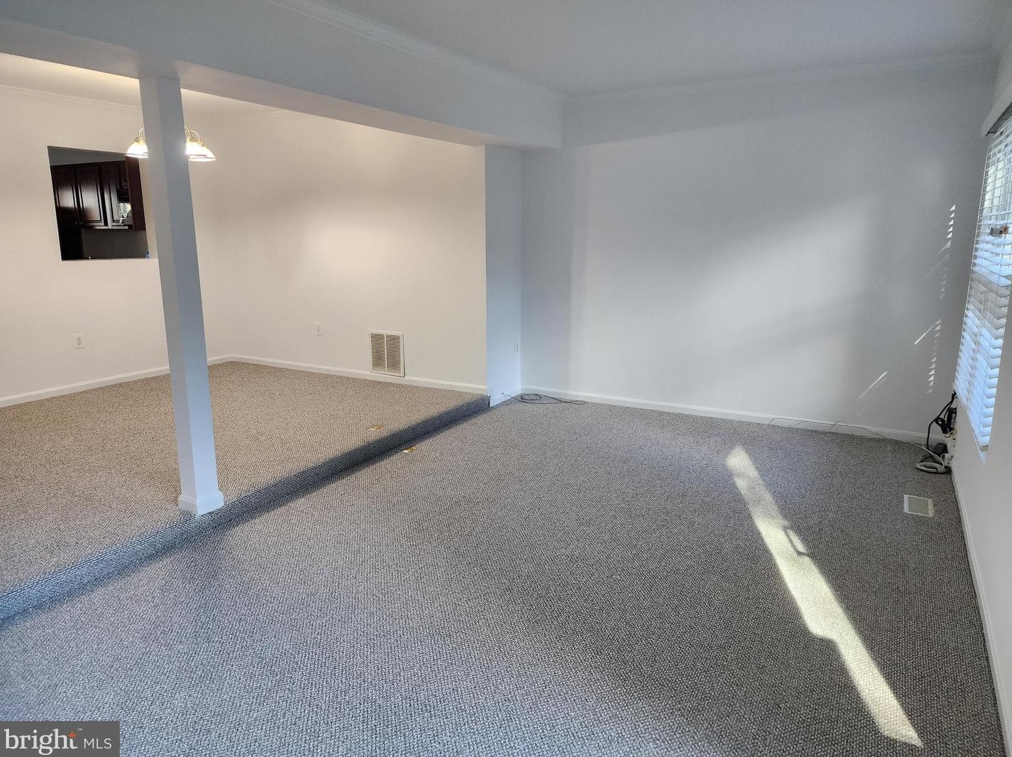 118 Kinsman View Cir, Silver Spring MD 20901-1661 exterior