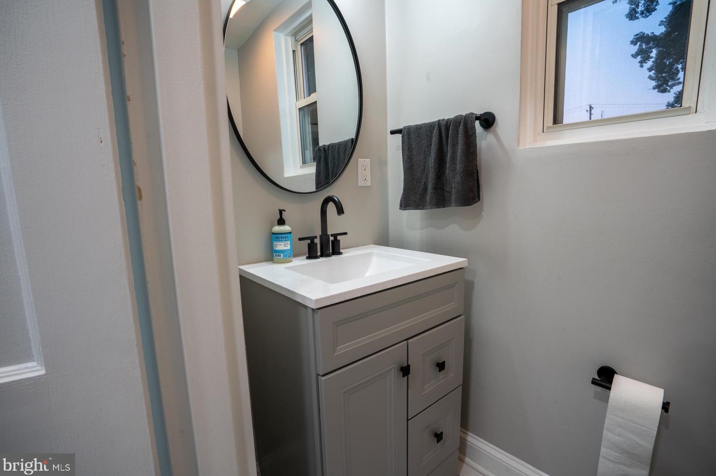 1208 Jackson Ave, Silver Spring MD 20912-7531 exterior