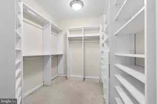 8605 Burning Tree Rd, Bethesda, MD 20817 - Photo 23