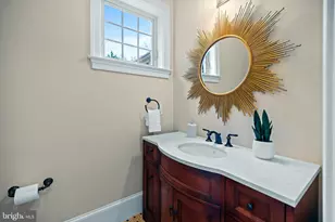 7708 Beech Tree Rd, Bethesda, MD 20817 - Photo 19