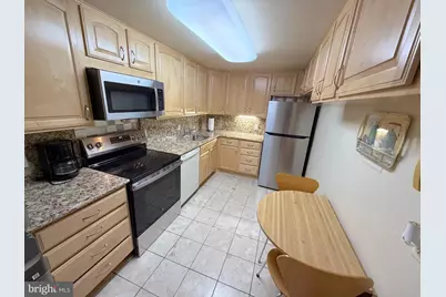 4601 N Park Avenue #1807-G, Chevy Chase, MD 20815 - Photo 15