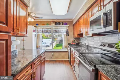 18605 Glen Willow Way, Germantown, MD 20874 - Photo 17