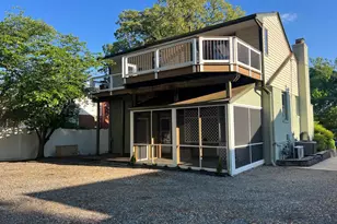 8107 Chester St, Takoma Park, MD 20912 - Photo 9