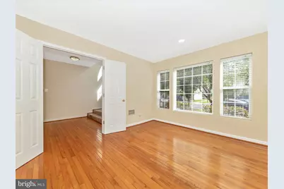 18312 Bailiwick Place, Germantown, MD 20874 - Photo 5