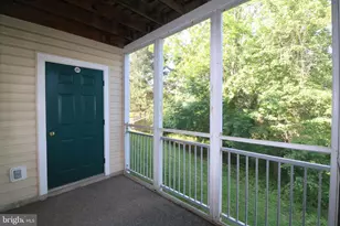 12000 Amber Ridge Cir, Germantown, MD 20876 - Photo 21