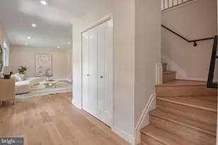 8328 Tuckerman Ln, Potomac, MD 20854 - Photo 9