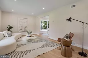 8328 Tuckerman Ln, Potomac, MD 20854 - Photo 11