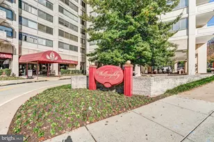 4515 Willard Ave, Chevy Chase, MD 20815 - Photo 3