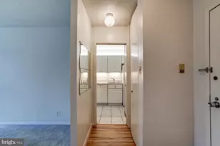 4515 Willard Ave, Chevy Chase, MD 20815 - Photo 11