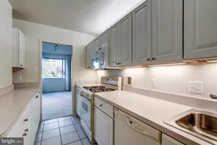 4515 Willard Ave, Chevy Chase, MD 20815 - Photo 27