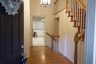 9918 E Derbyshire Ln, Bethesda, MD 20817 - Photo 15