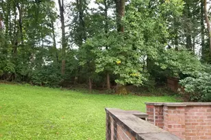 9918 E Derbyshire Ln, Bethesda, MD 20817 - Photo 49