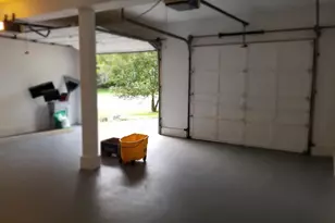 9918 E Derbyshire Ln, Bethesda, MD 20817 - Photo 39