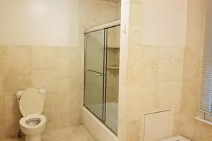 9918 E Derbyshire Ln, Bethesda, MD 20817 - Photo 27