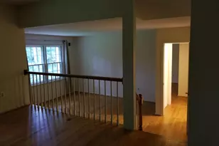 9918 E Derbyshire Ln, Bethesda, MD 20817 - Photo 23