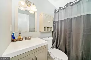 1095 Travis Ln, Gaithersburg, MD 20879 - Photo 29