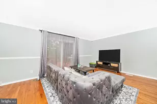 1095 Travis Ln, Gaithersburg, MD 20879 - Photo 9