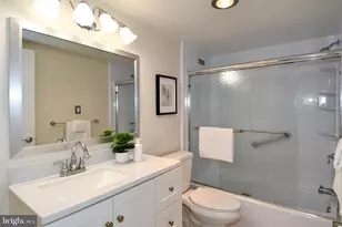 5225 Pooks Hill Rd, Bethesda, MD 20814 - Photo 19