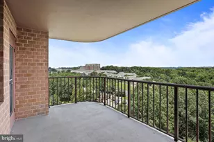 10101 Grosvenor Pl, Rockville, MD 20852 - Photo 19