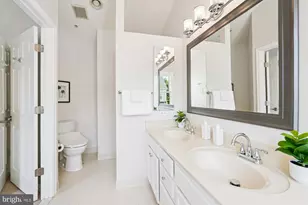 518 Winding Rose Dr, Rockville, MD 20850 - Photo 25