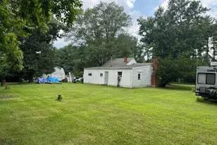 15701 Edwards Ferry Rd, Poolesville, MD 20837 - Photo 9