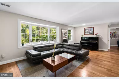 5801 Devonshire Drive, Bethesda, MD 20816 - Photo 7