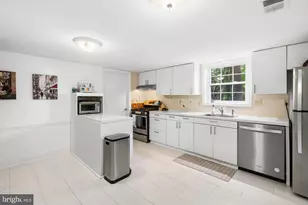 5801 Devonshire Dr, Bethesda, MD 20816 - Photo 19