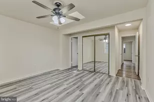 12802 Leahy Dr, Rockville, MD 20851 - Photo 19