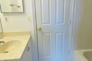 10010 Vanderbilt Cir, Rockville, MD 20850 - Photo 15