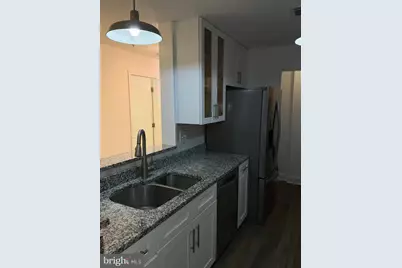 10003 Vanderbilt Circle #1-1, Rockville, MD 20850 - Photo 5