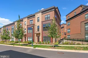 3927 Cranes Bill Ct, Rockville, MD 20852 - Photo 3