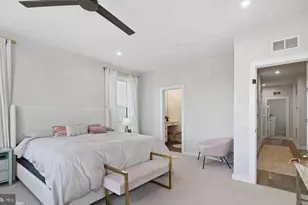 16204 Connors Wy, Rockville, MD 20855 - Photo 17