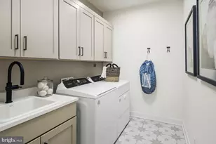 6931 Greyswood Rd, Bethesda, MD 20817 - Photo 9